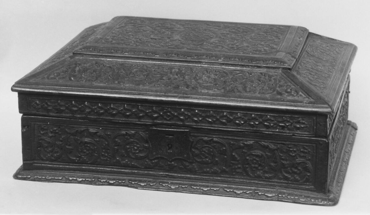 Box, Manner of César de Bagard (1620–1709), Carved fruitwood (bois de Lucie), French, Lorraine 