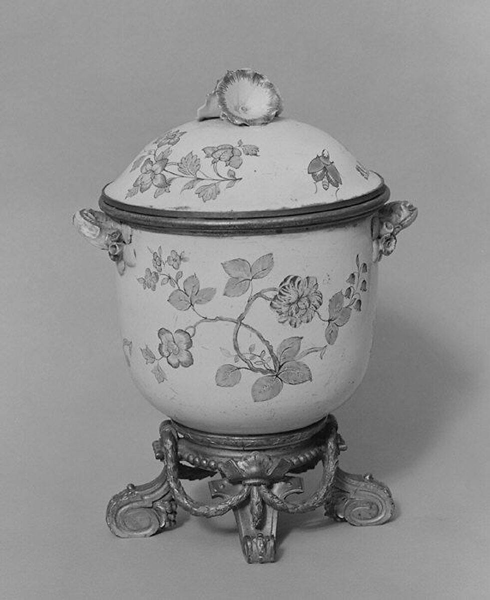 Vase with cover, Chantilly (French), Tin-glazed soft-paste porcelain; gilt bronze, French, Chantilly 