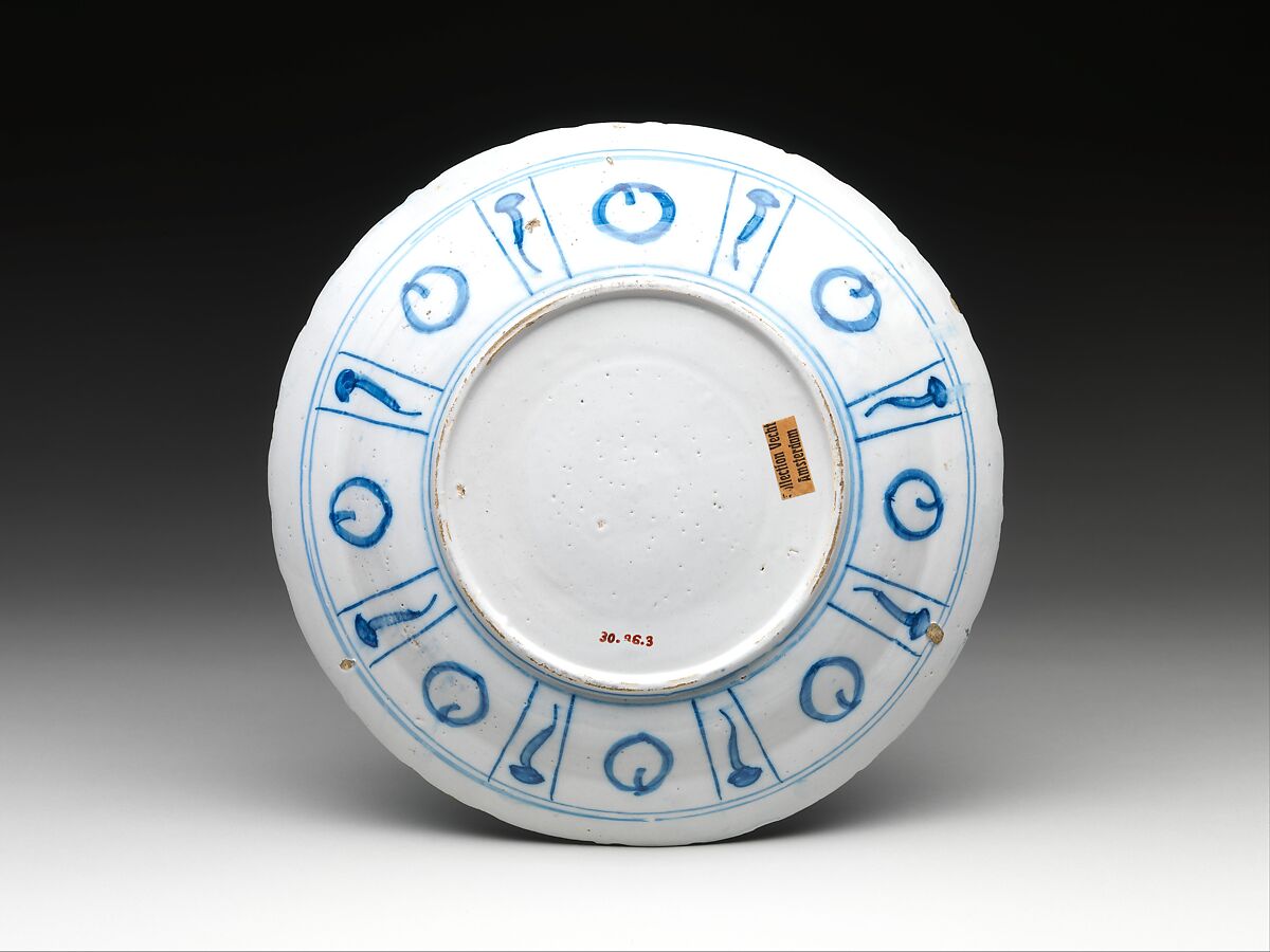 Dish with flowers and birds, Tin-glazed earthenware with cobalt blue pigment (Delftware), Dutch, Delft