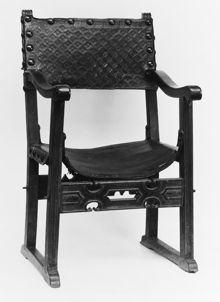 Armchair, Walnut, leather, Spanish