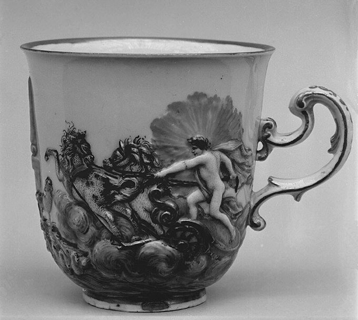 Coffee cup (part of a service), Doccia Porcelain Manufactory (Italian, 1737–1896), Hard-paste porcelain, Italian, Florence 