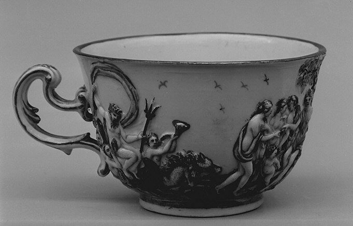 Tea cup (part of a service), Doccia Porcelain Manufactory (Italian, 1737–1896), Hard-paste porcelain, Italian, Florence 