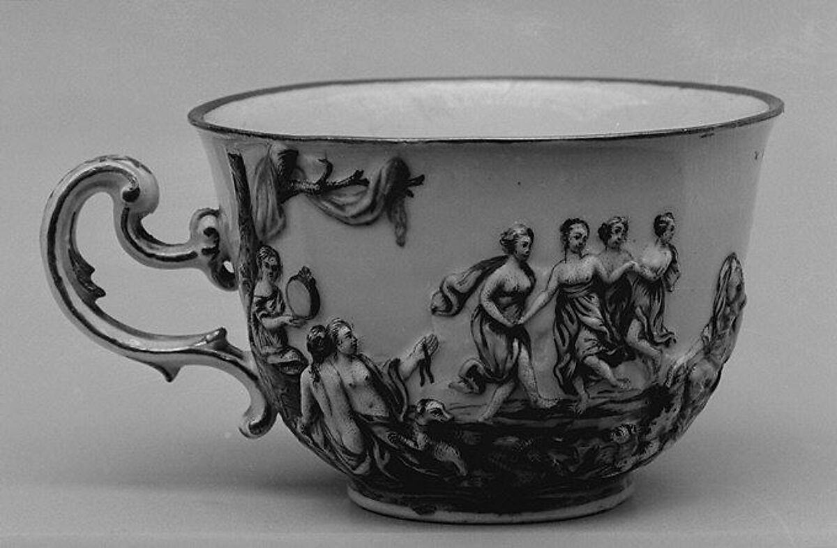 Tea cup (part of a service), Doccia Porcelain Manufactory (Italian, 1737–1896), Hard-paste porcelain, Italian, Florence 