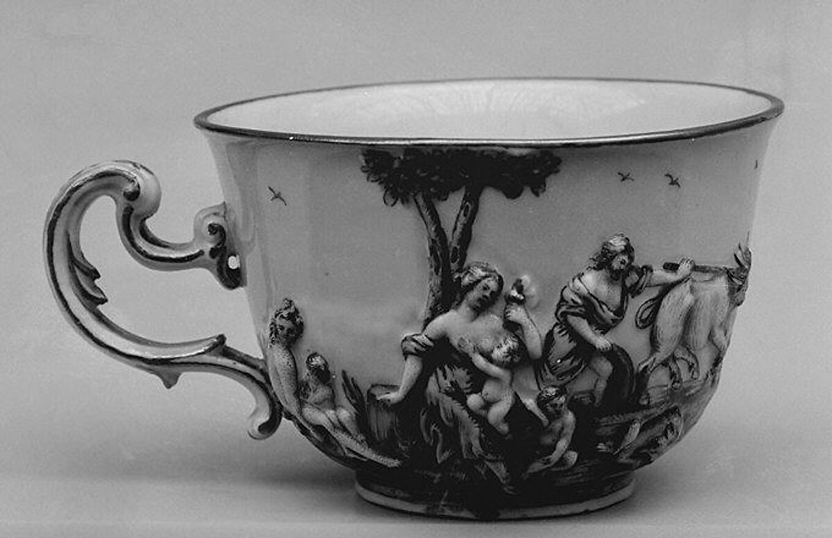 Tea cup (part of a service), Doccia Porcelain Manufactory (Italian, 1737–1896), Hard-paste porcelain, Italian, Florence 