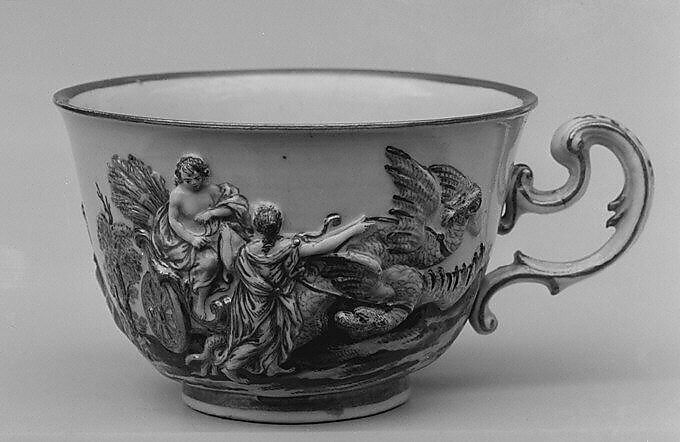 Tea cup (part of a service), Doccia Porcelain Manufactory (Italian, 1737–1896), Hard-paste porcelain, Italian, Florence 