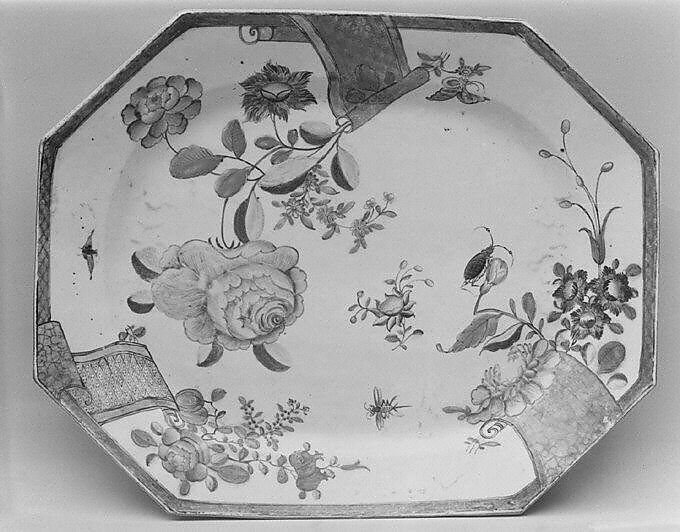 Platter, Hard-paste porcelain, Chinese, for European market 