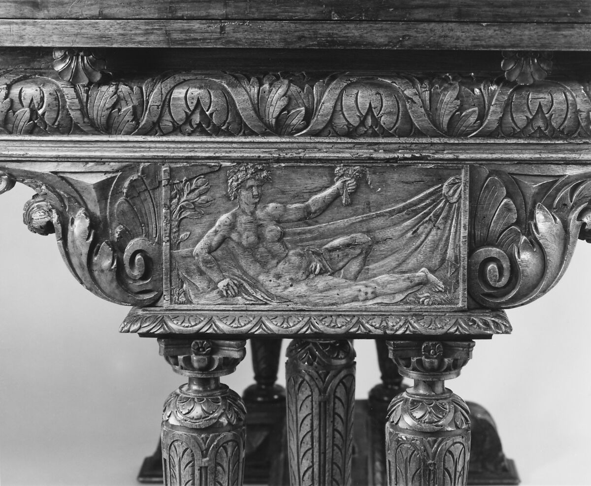 Draw-top table, Walnut, French