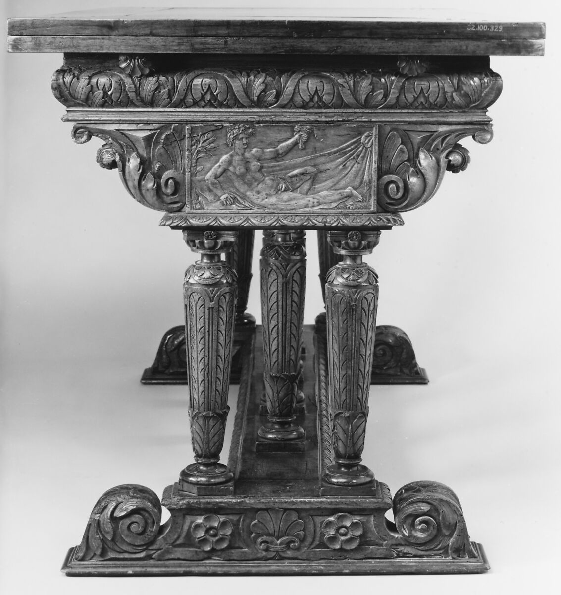 Draw-top table, Walnut, French