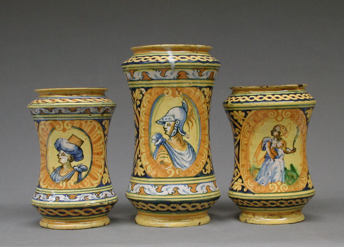 Albarello, Possibly by Vincenzo di Marco, Maiolica (tin-glazed earthenware), Italian, Sicily or Faenza