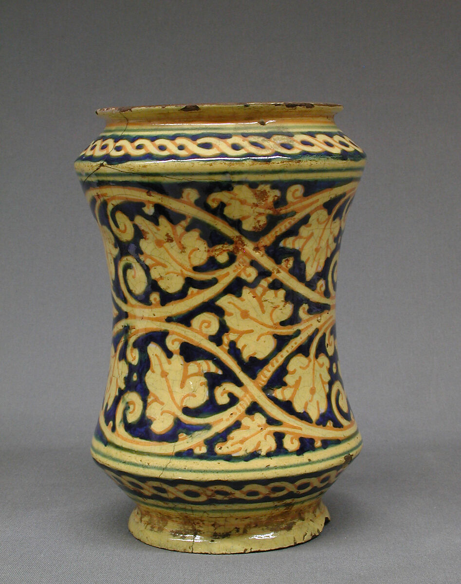 Albarello, Probably by Vincenzo di Marco, Maiolica (tin-glazed earthenware), Italian, Sicily or Faenza