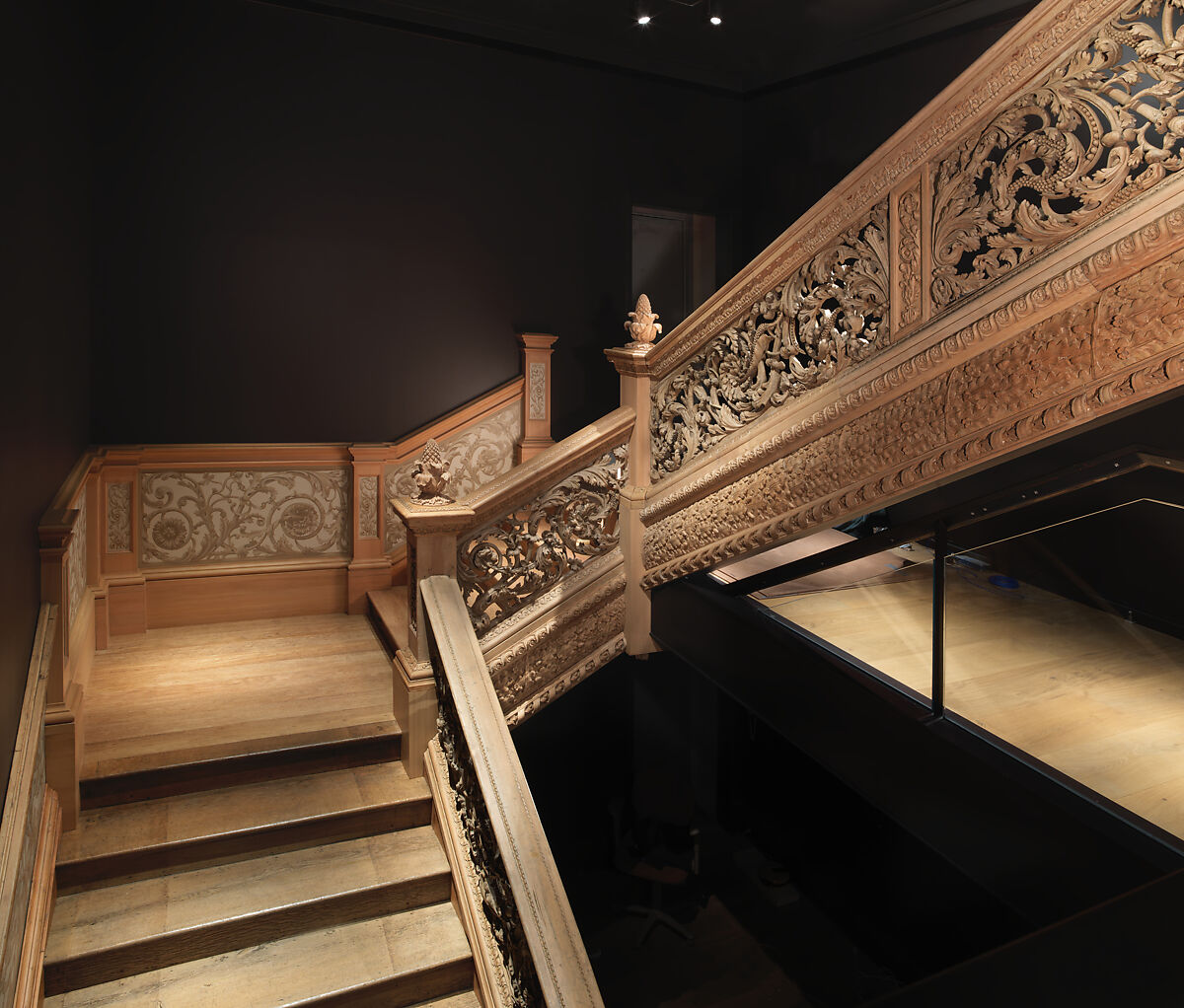 Staircase from Cassiobury Park, Hertfordshire, Attributed to Edward Pearce (ca. 1630–1695), Risers, treads: oak; balustrade friezes, finials: elm; newel posts, stringers, skirting, baluster bases, balusters, handrails: pine, British
