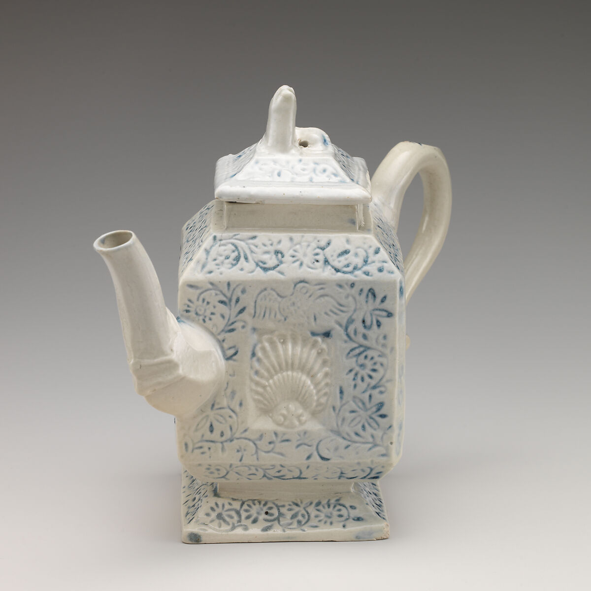 Teapot, Salt-glazed stoneware with underglaze “scratch blue” decoration, British, Staffordshire