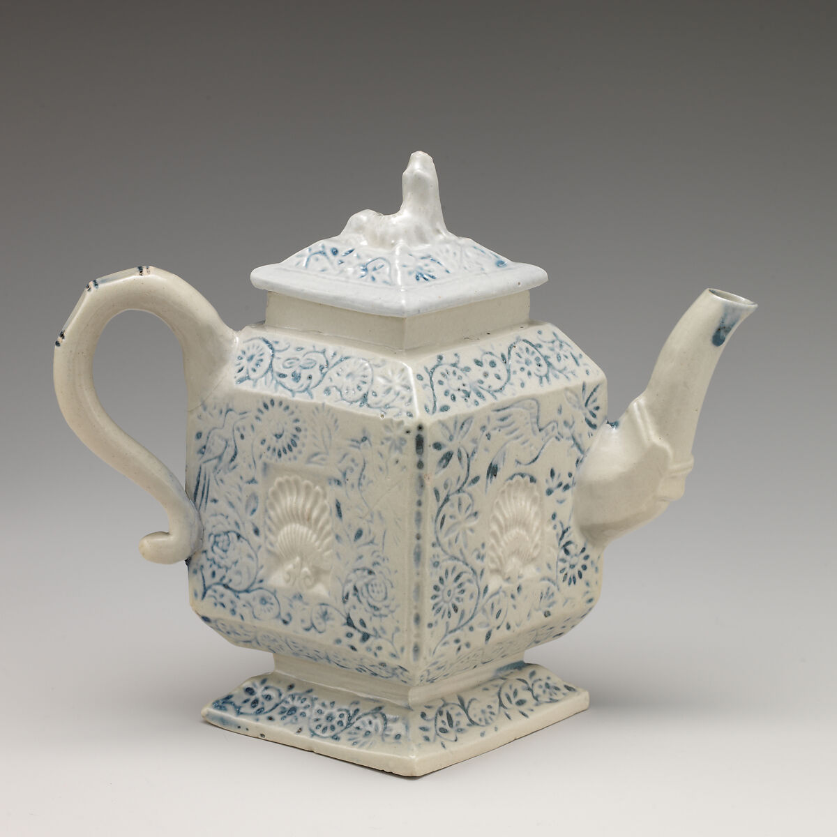 Teapot, Salt-glazed stoneware with underglaze “scratch blue” decoration, British, Staffordshire