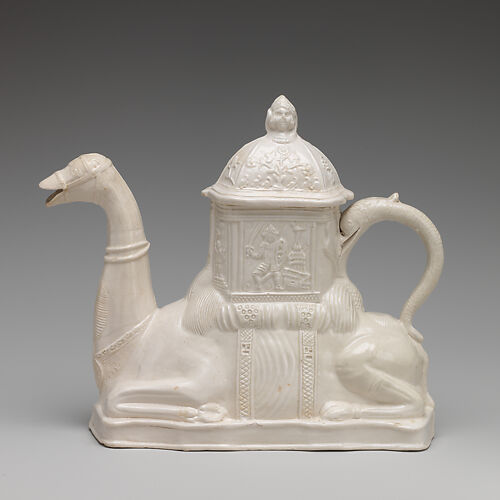 Teapot in the form of a camel