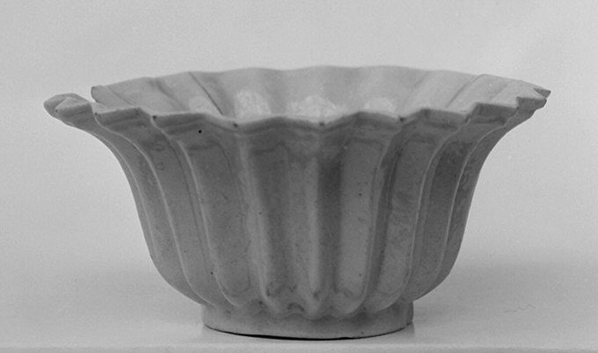 Jelly mold, Salt-glazed stoneware, British, Staffordshire 