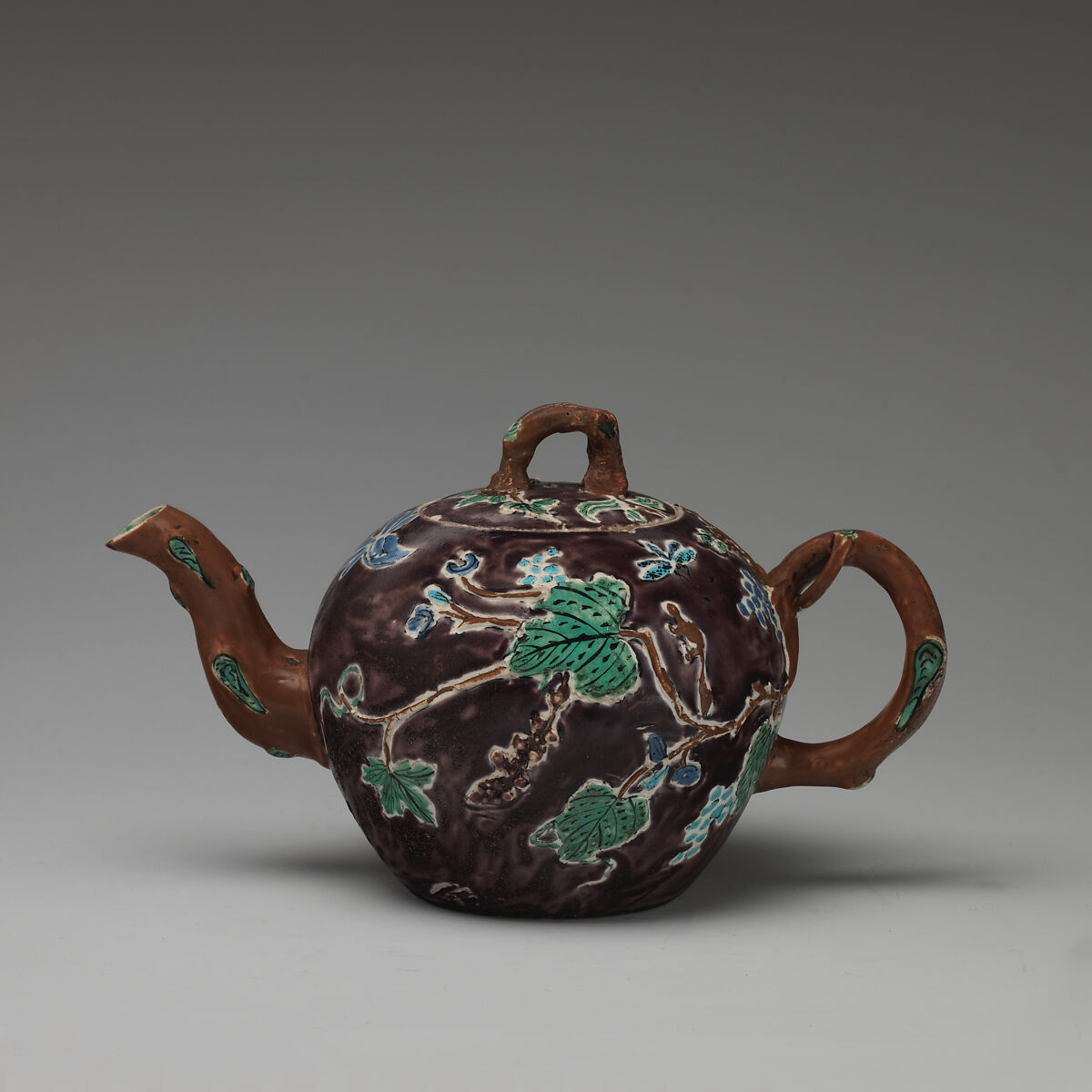 Teapot, Salt-glazed stoneware, British, Staffordshire 