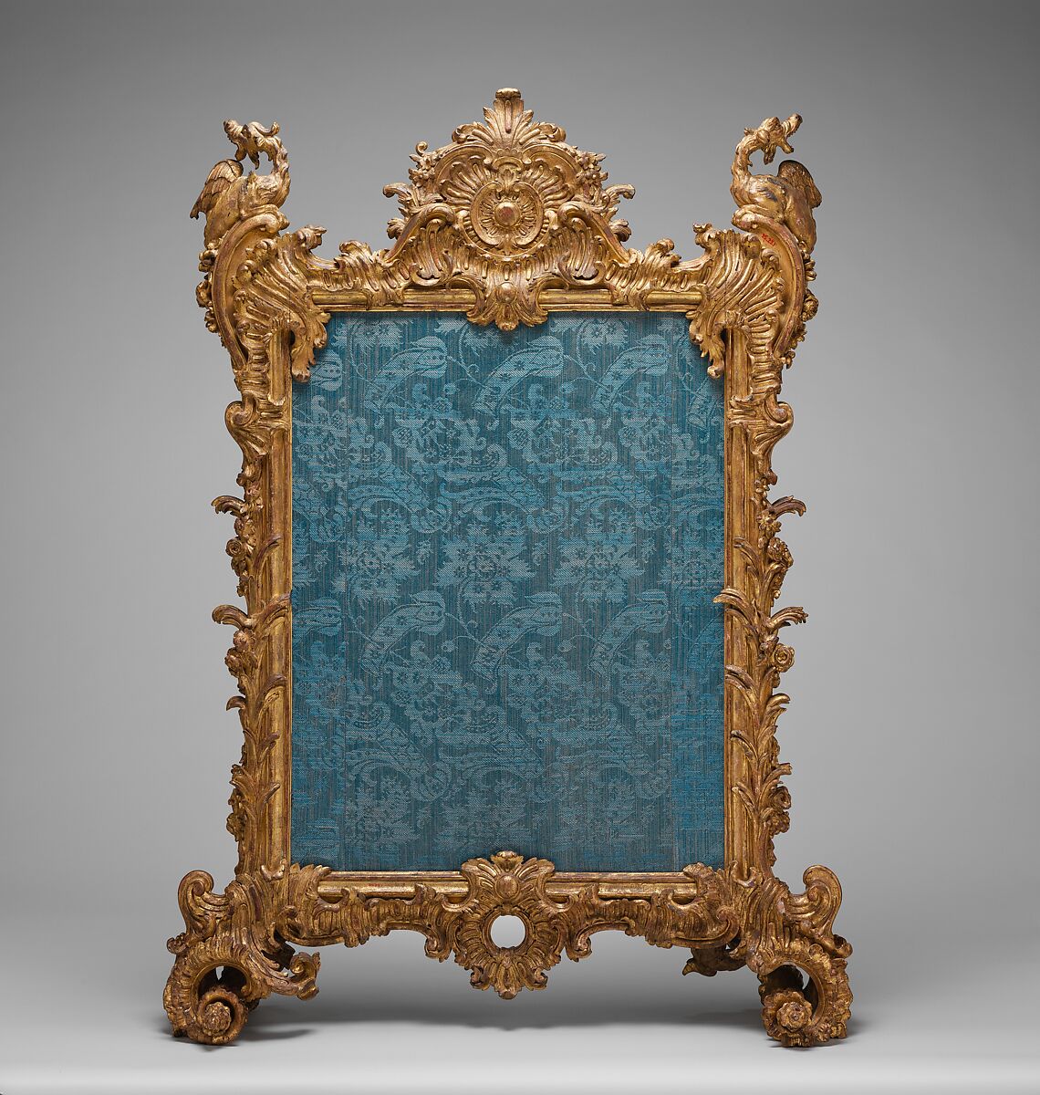 Fire screen, Probably carved by Ferdinand Hundt (ca. 1704–1758), Carved and gilded oak; silk panel not original to screen, German, Würzberg