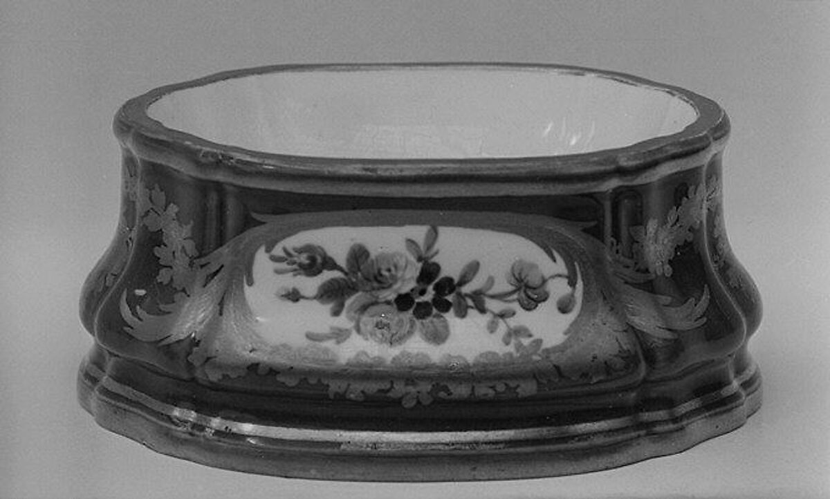 Salt (one of two) (part of a service), Sèvres Manufactory (French, 1740–present), Soft-paste porcelain, French, Sèvres 