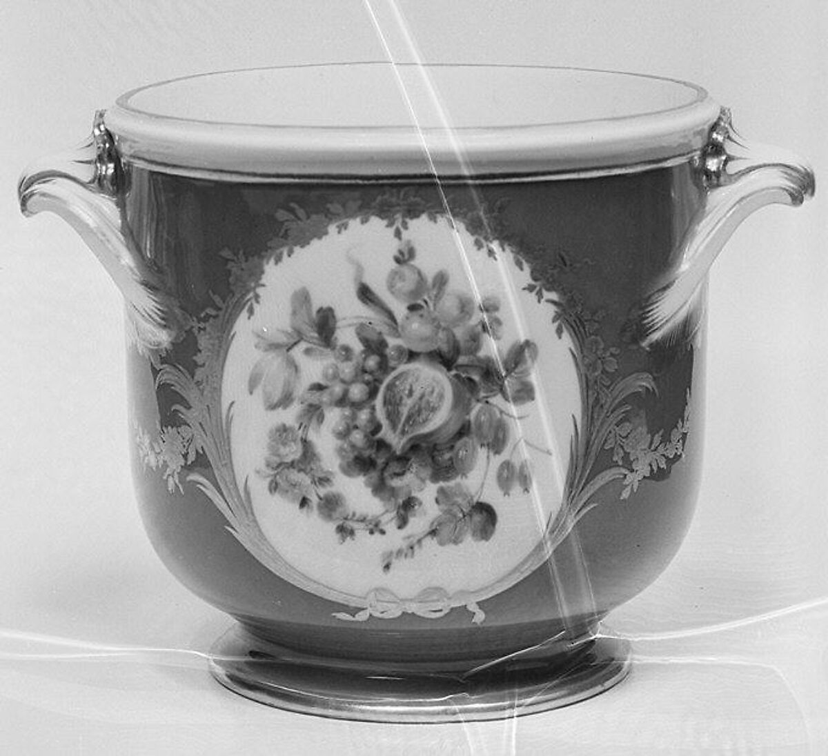 Half-bottle cooler (seau à demi-bouteille) (one of two) (part of a service), Sèvres Manufactory (French, 1740–present), Soft-paste porcelain, French, Sèvres