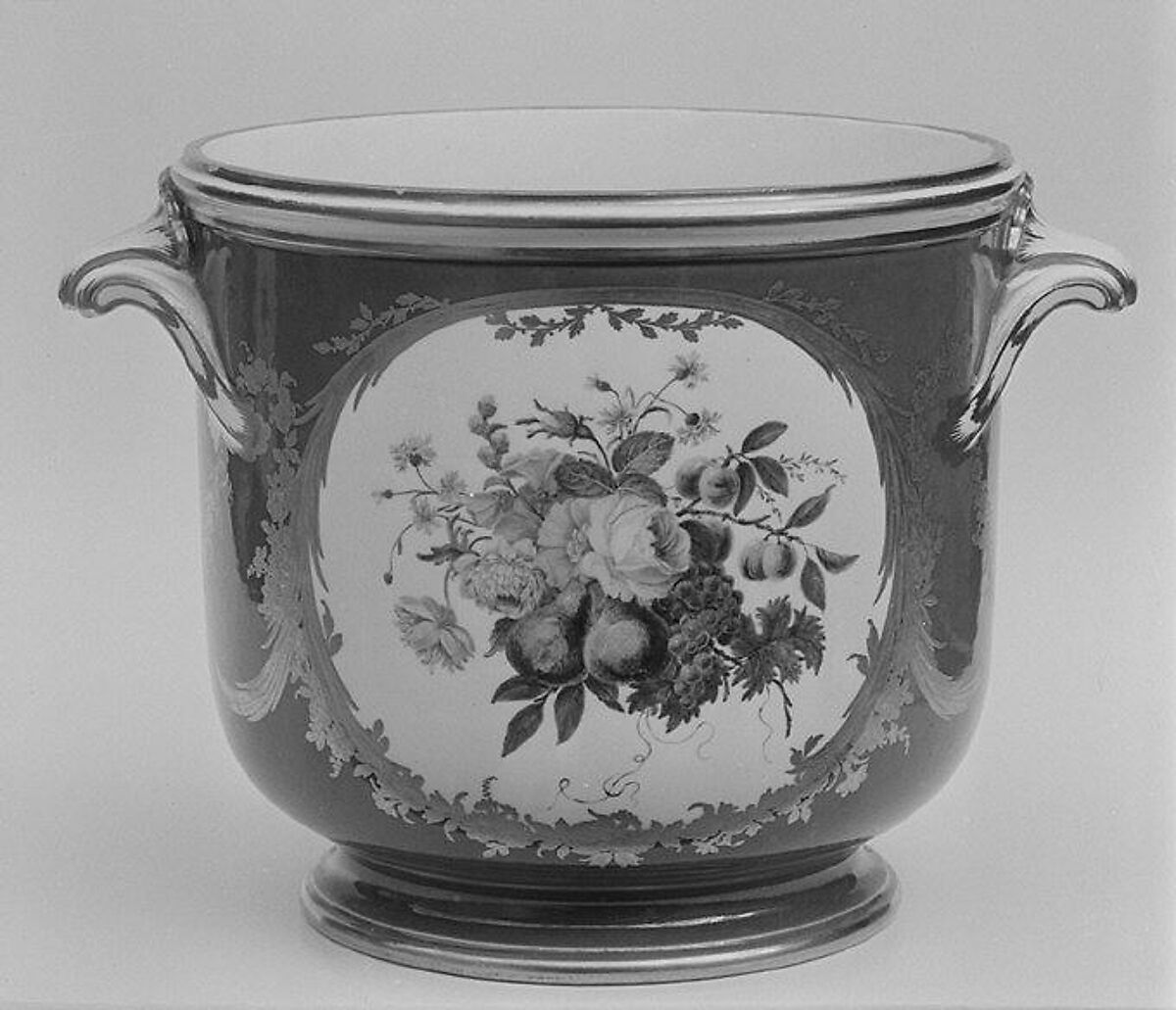 Bottle cooler (seau à bouteille) (part of a service), Sèvres Manufactory (French, 1740–present), Soft-paste porcelain, French, Sèvres 