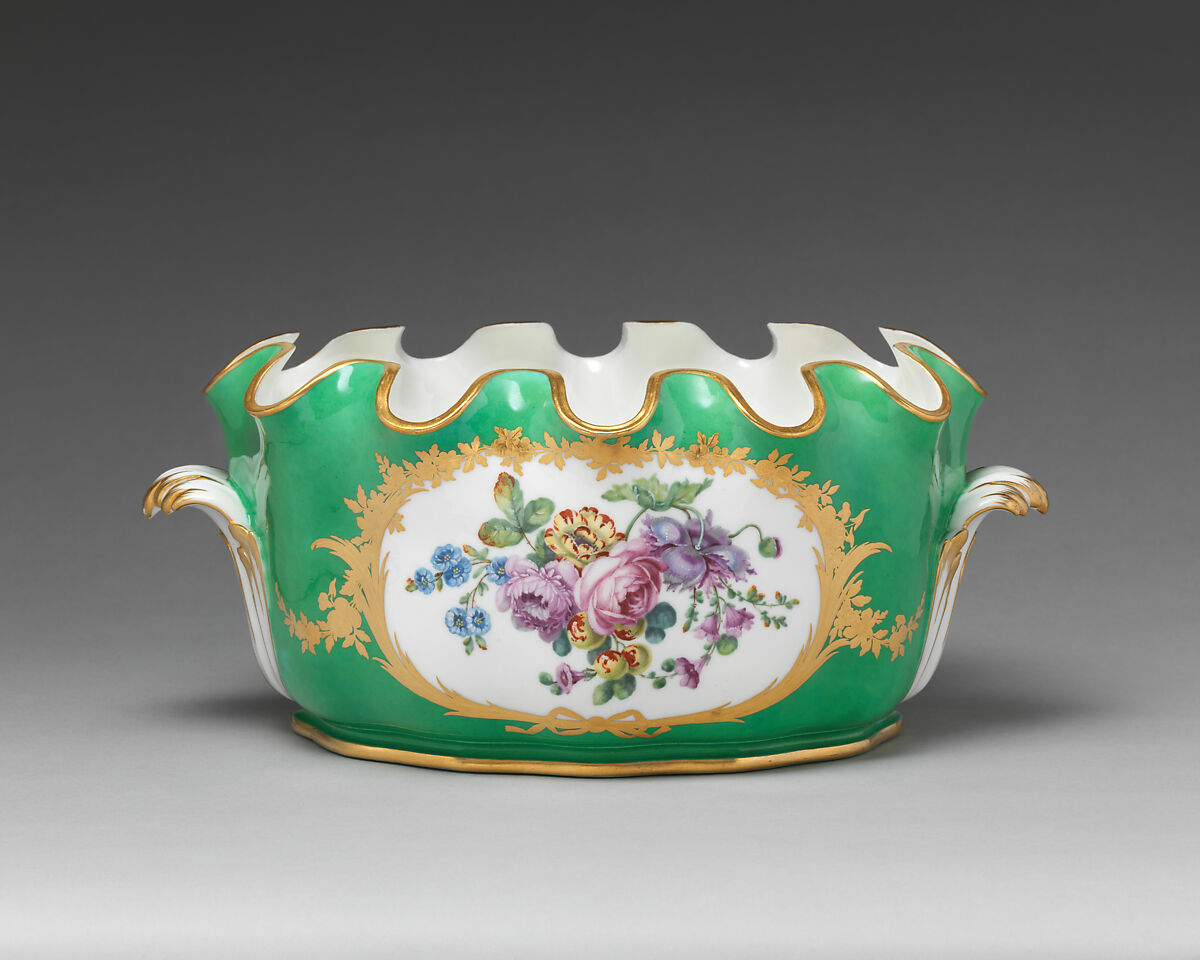 Monteith (seau crennelé) (one of two) (part of a service), Sèvres Manufactory (French, 1740–present), Soft-paste porcelain, French, Sèvres 