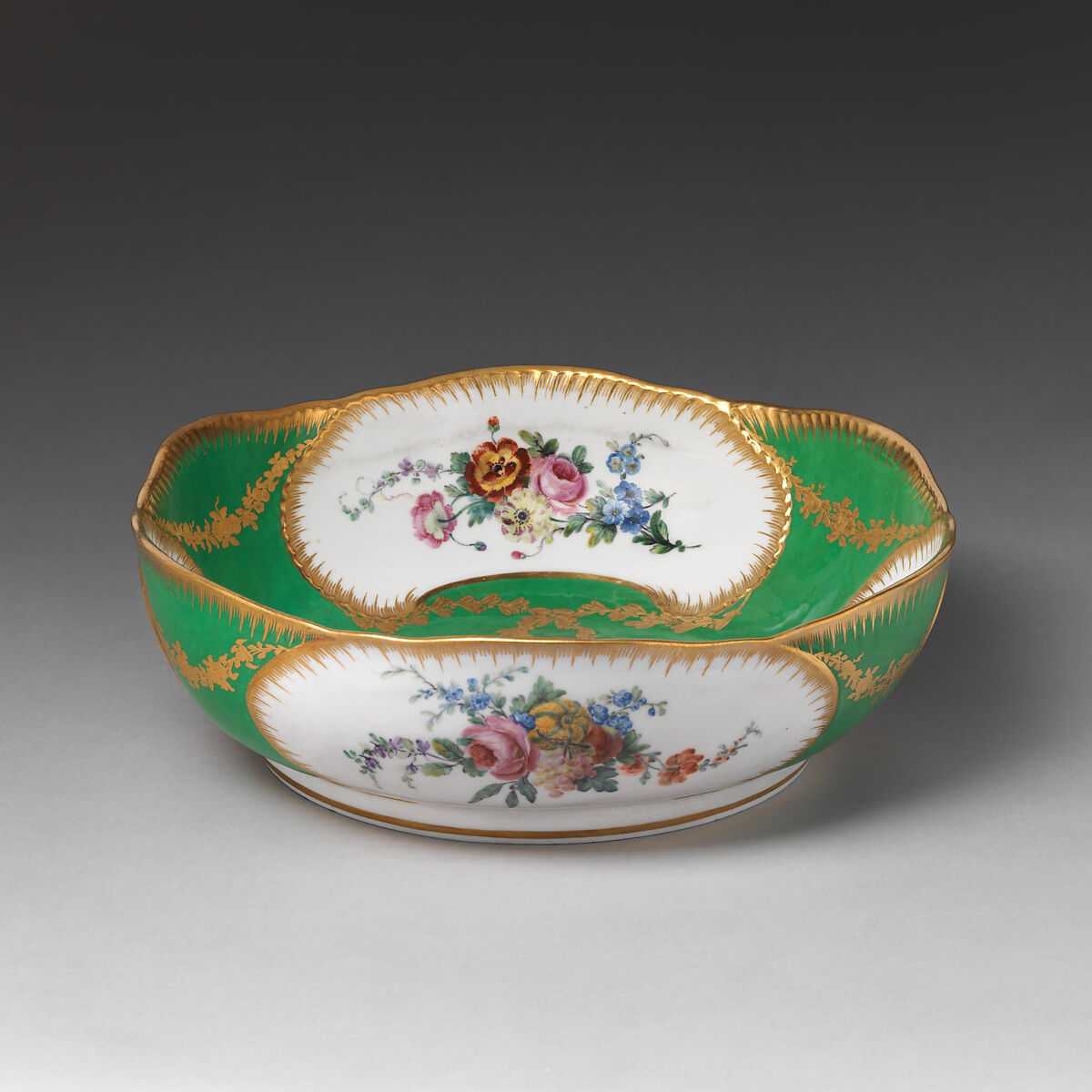 Salad bowl (saladier) (one of six) (part of a service), Sèvres Manufactory (French, 1740–present), Soft-paste porcelain, French, Sèvres 