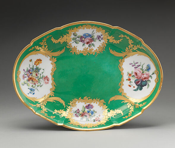 Fruit dish (compotier ovale) (one of two) (part of a service)