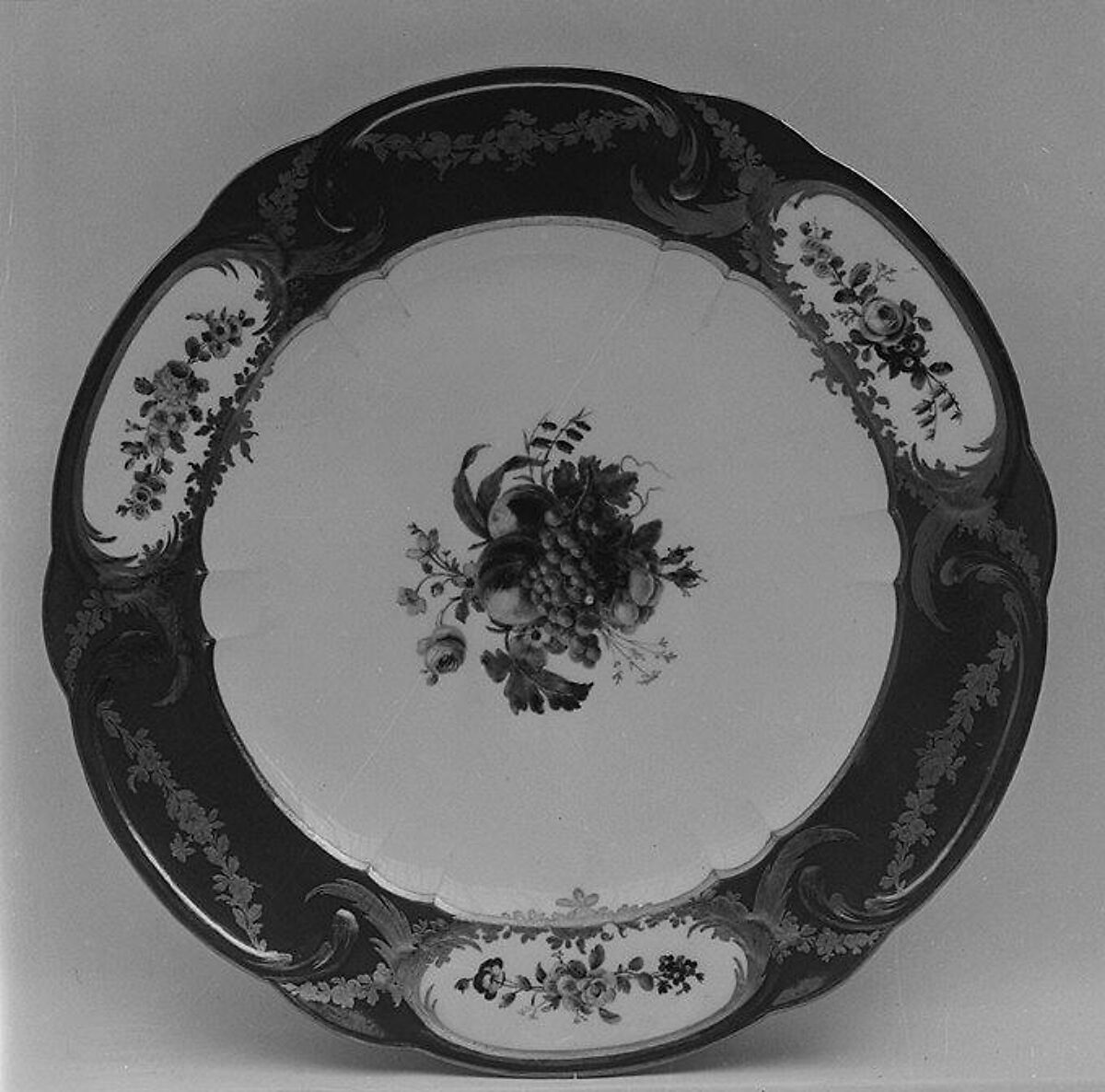 Plate (assiette à palmes) (1 of 102) (part of a service), Sèvres Manufactory (French, 1740–present), Soft-paste porcelain, French, Sèvres 