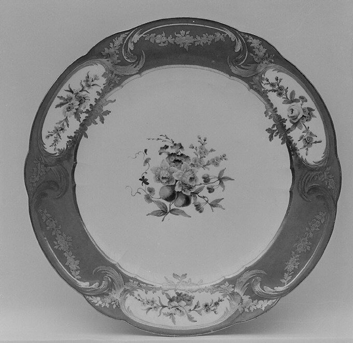 Plate (assiette à palmes) (1 of 102) (part of a service), Sèvres Manufactory (French, 1740–present), Soft-paste porcelain, French, Sèvres 