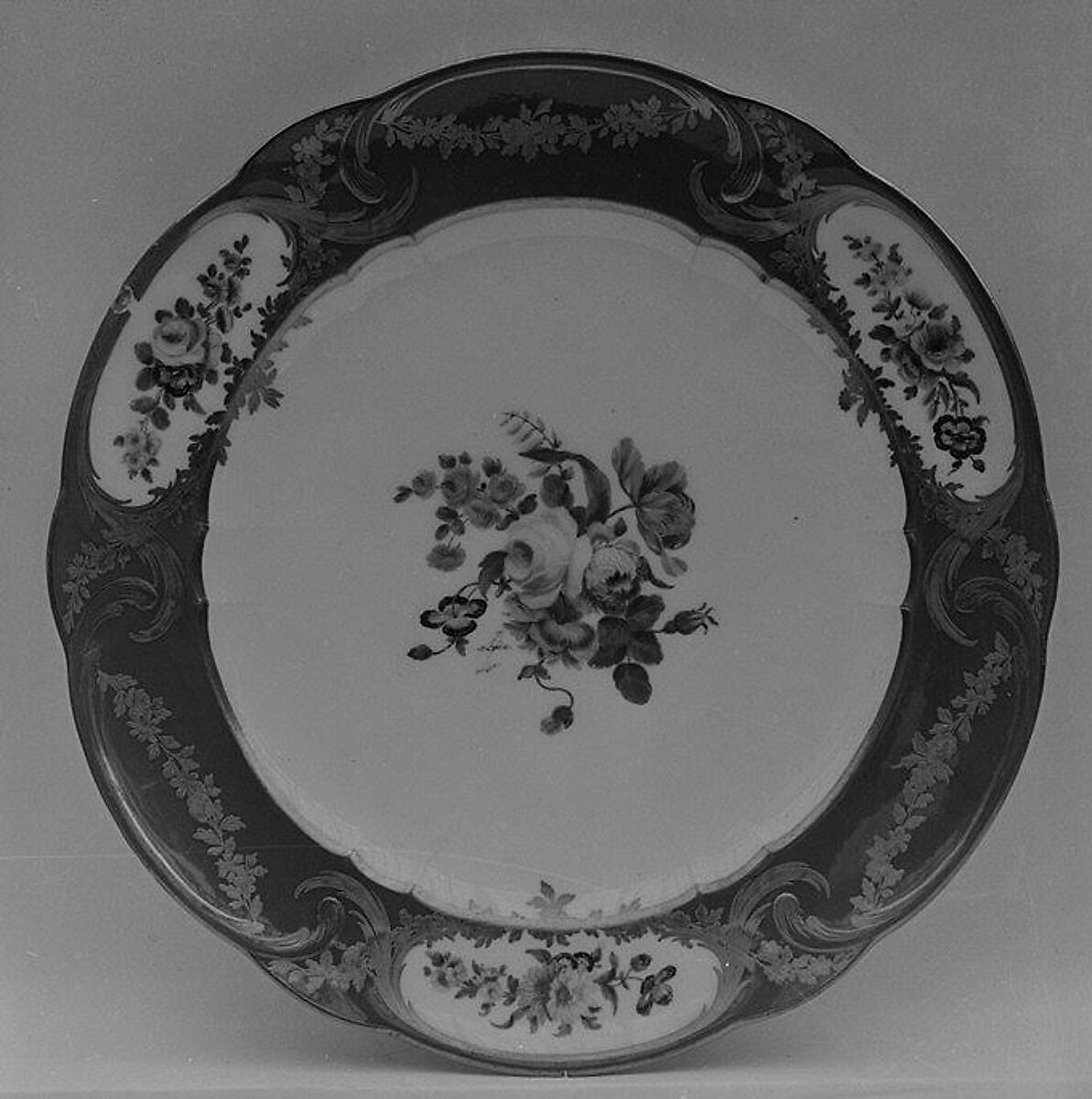 Plate (assiette à palmes) (1 of 102) (part of a service), Sèvres Manufactory (French, 1740–present), Soft-paste porcelain, French, Sèvres 