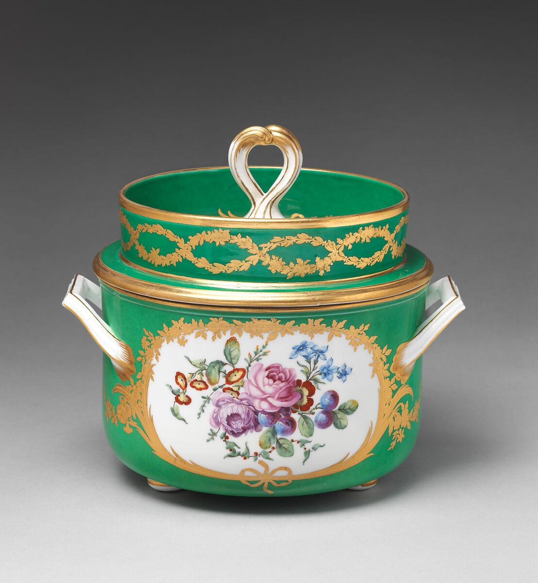Ice pail with cover (Seau à glace) (part of a service), Sèvres Manufactory (French, 1740–present), Soft-paste porcelain, French, Sèvres 
