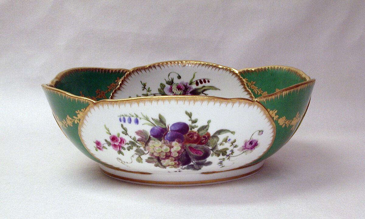 Salad bowl (Saladier) (one of six) (part of a service), Sèvres Manufactory (French, 1740–present), Soft-paste porcelain, French, Sèvres 