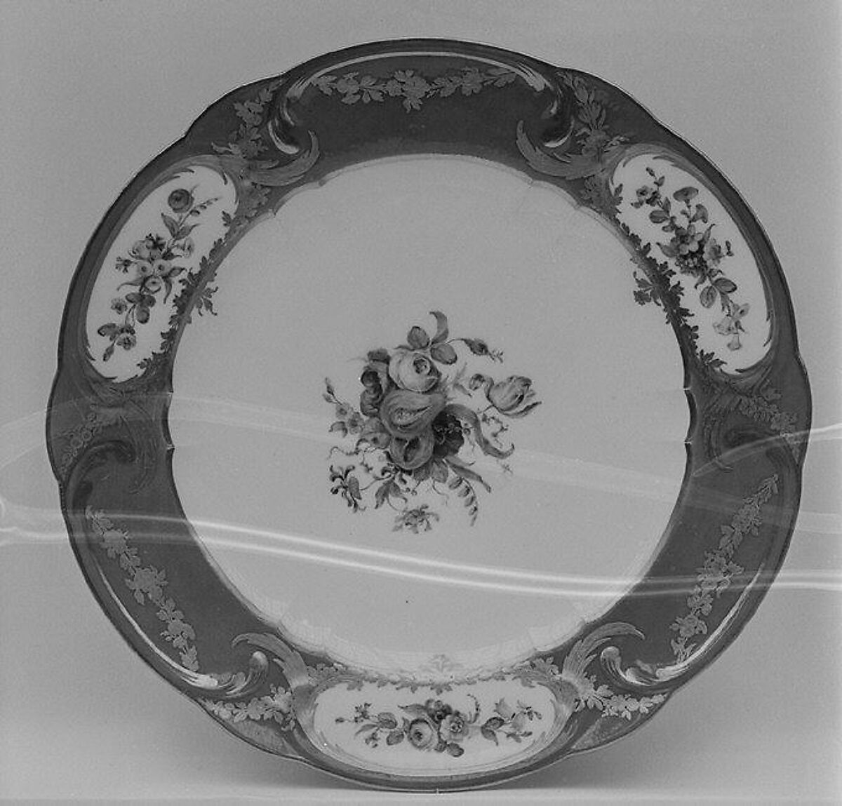 Plate (Assiette à palmes) (1 of 102) (part of a service), Sèvres Manufactory (French, 1740–present), Soft-paste porcelain, French, Sèvres 