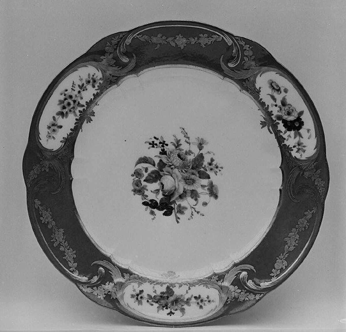 Plate (Assiette à palmes) (1 of 102) (part of a service), Sèvres Manufactory (French, 1740–present), Soft-paste porcelain, French, Sèvres 