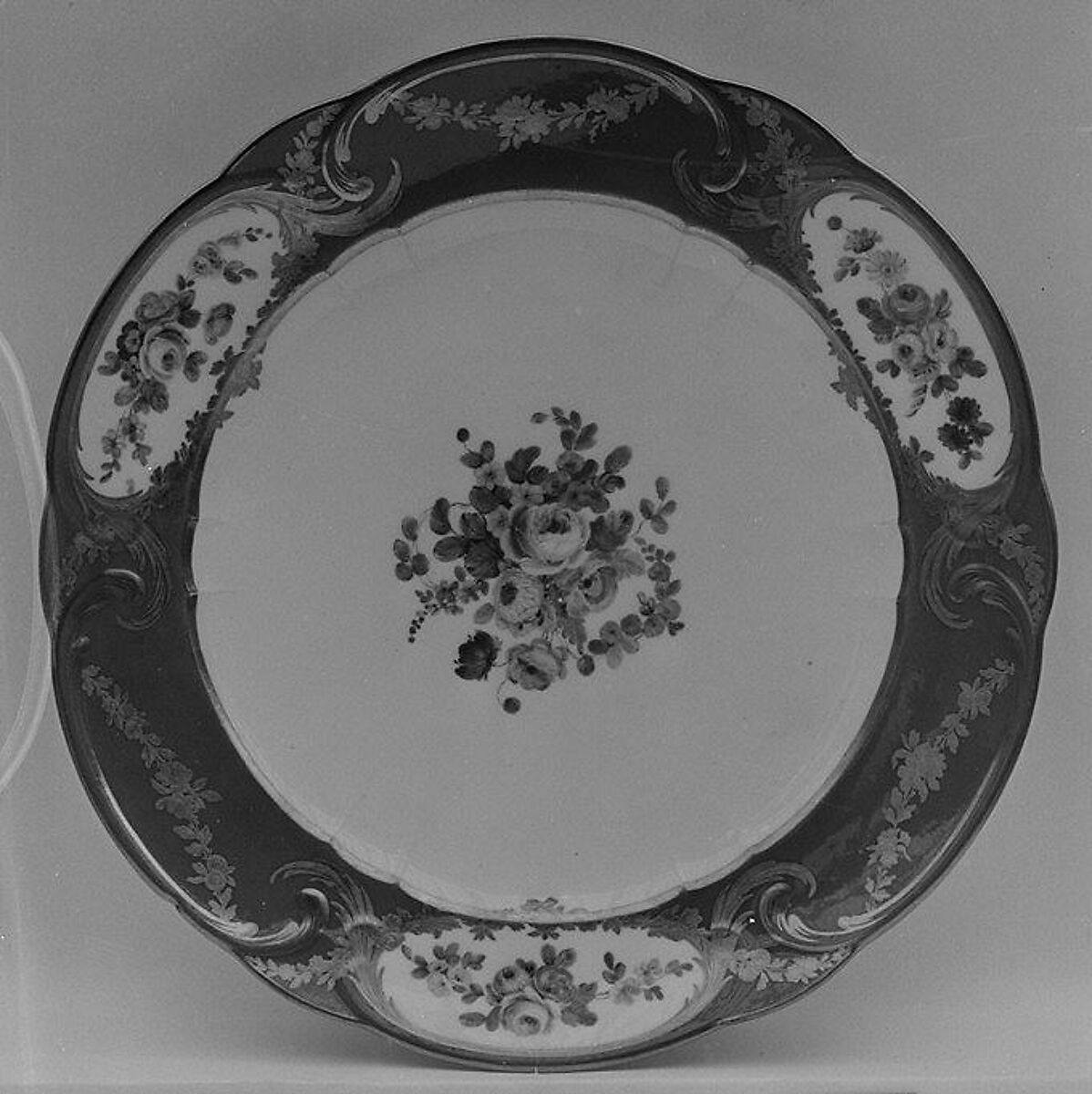 Plate (Assiette à palmes) (1 of 102) (part of a service), Sèvres Manufactory (French, 1740–present), Soft-paste porcelain, French, Sèvres 