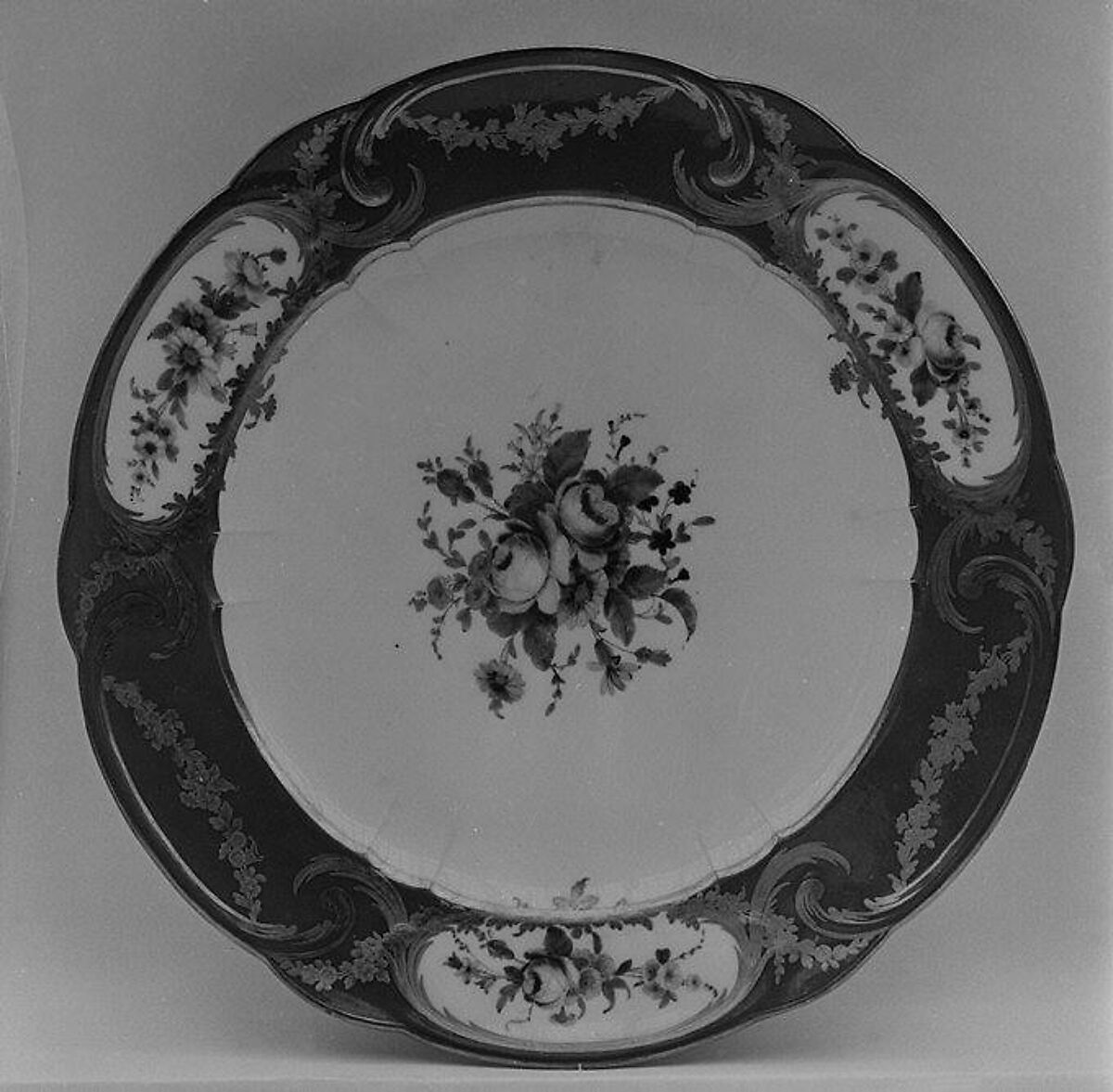 Plate (Assiette à palmes) (1 of 102) (part of a service), Sèvres Manufactory (French, 1740–present), Soft-paste porcelain, French, Sèvres 