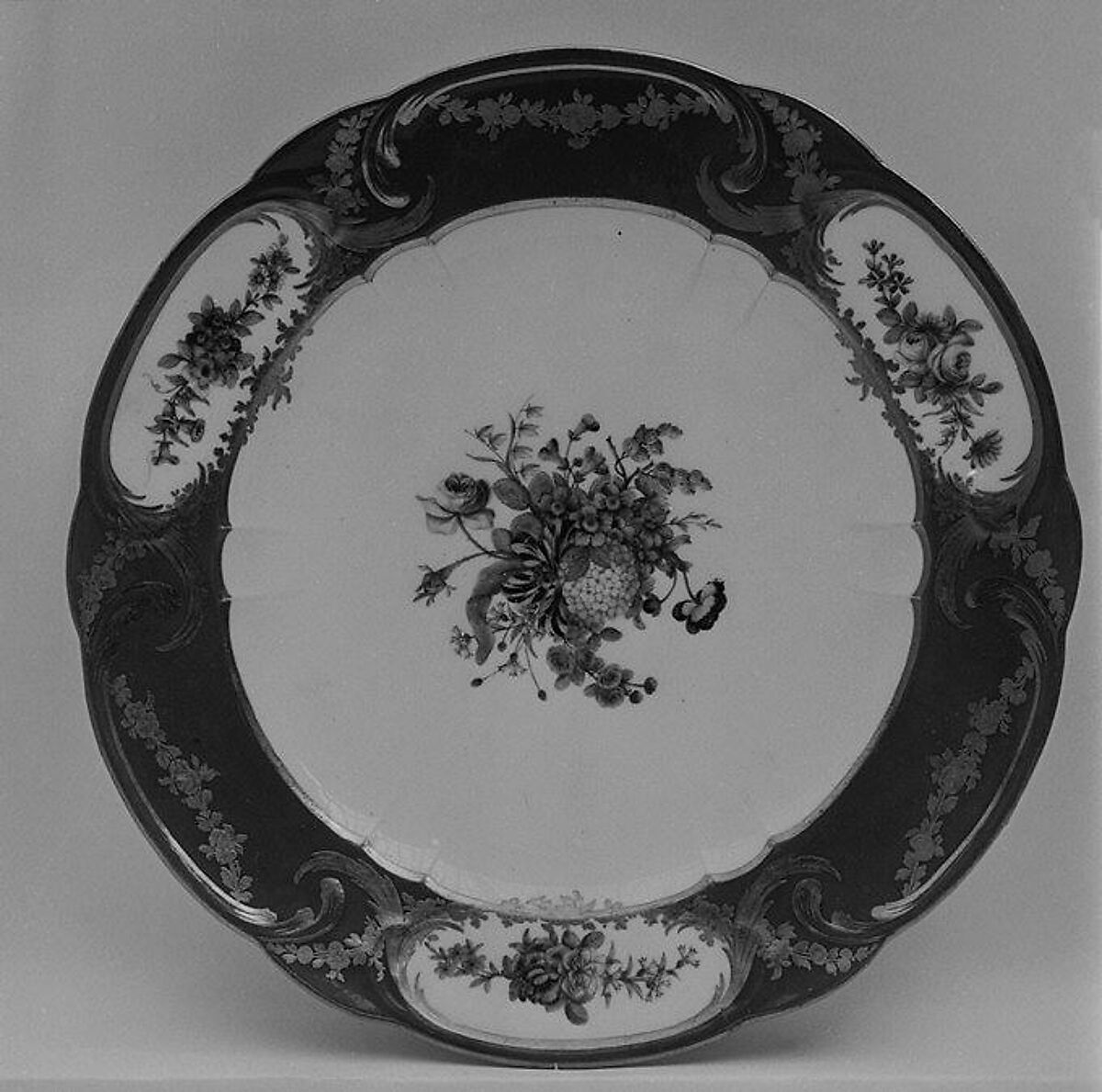 Plate (Assiette à palmes) (1 of 102) (part of a service), Sèvres Manufactory (French, 1740–present), Soft-paste porcelain, French, Sèvres 