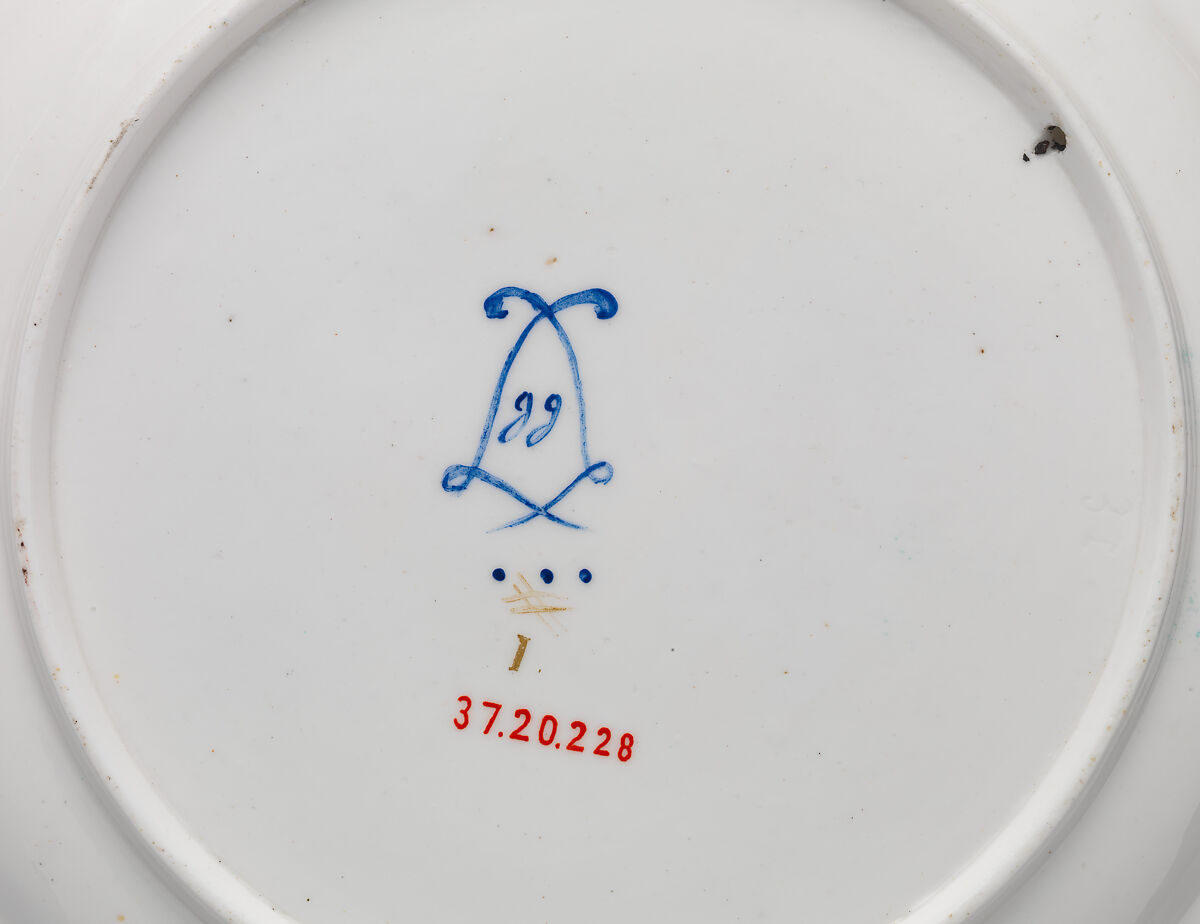 Plate (part of a service), Sèvres Manufactory (French, 1740–present), Soft-paste porcelain, French, Sèvres