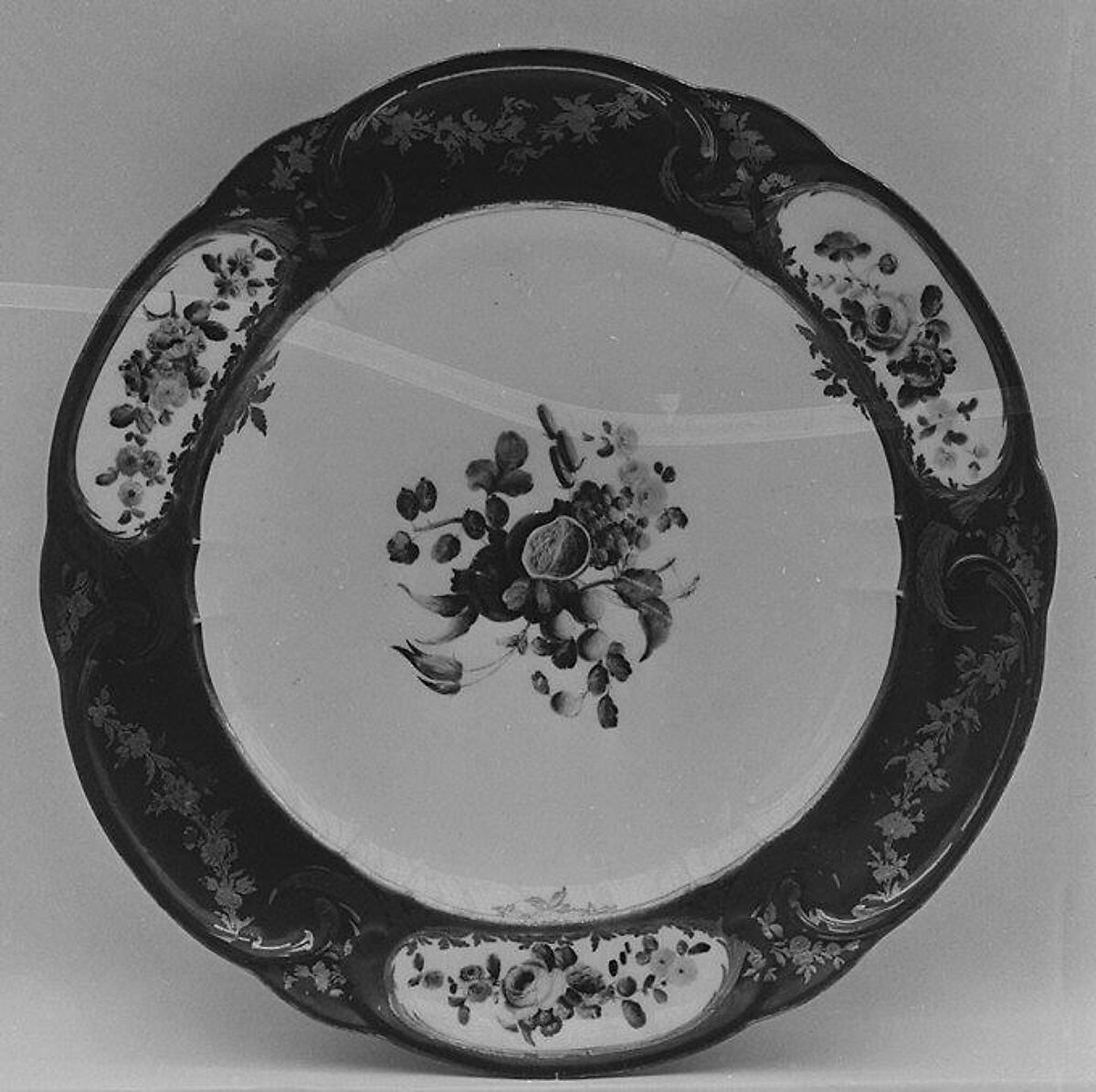 Plate (Assiette à palmes) (1 of 102) (part of a service), Sèvres Manufactory (French, 1740–present), Soft-paste porcelain, French, Sèvres 