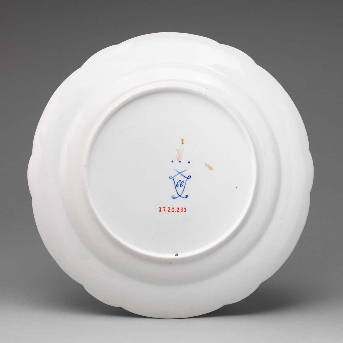 Plate (part of a service), Sèvres Manufactory (French, 1740–present), Soft-paste porcelain, French, Sèvres