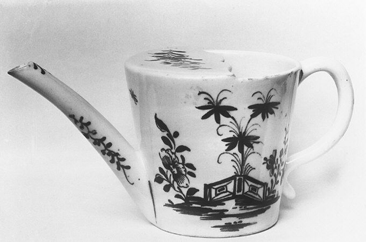 Cup, Lowestoft (British, 1757–ca. 1803), Porcelain, British, Lowestoft 