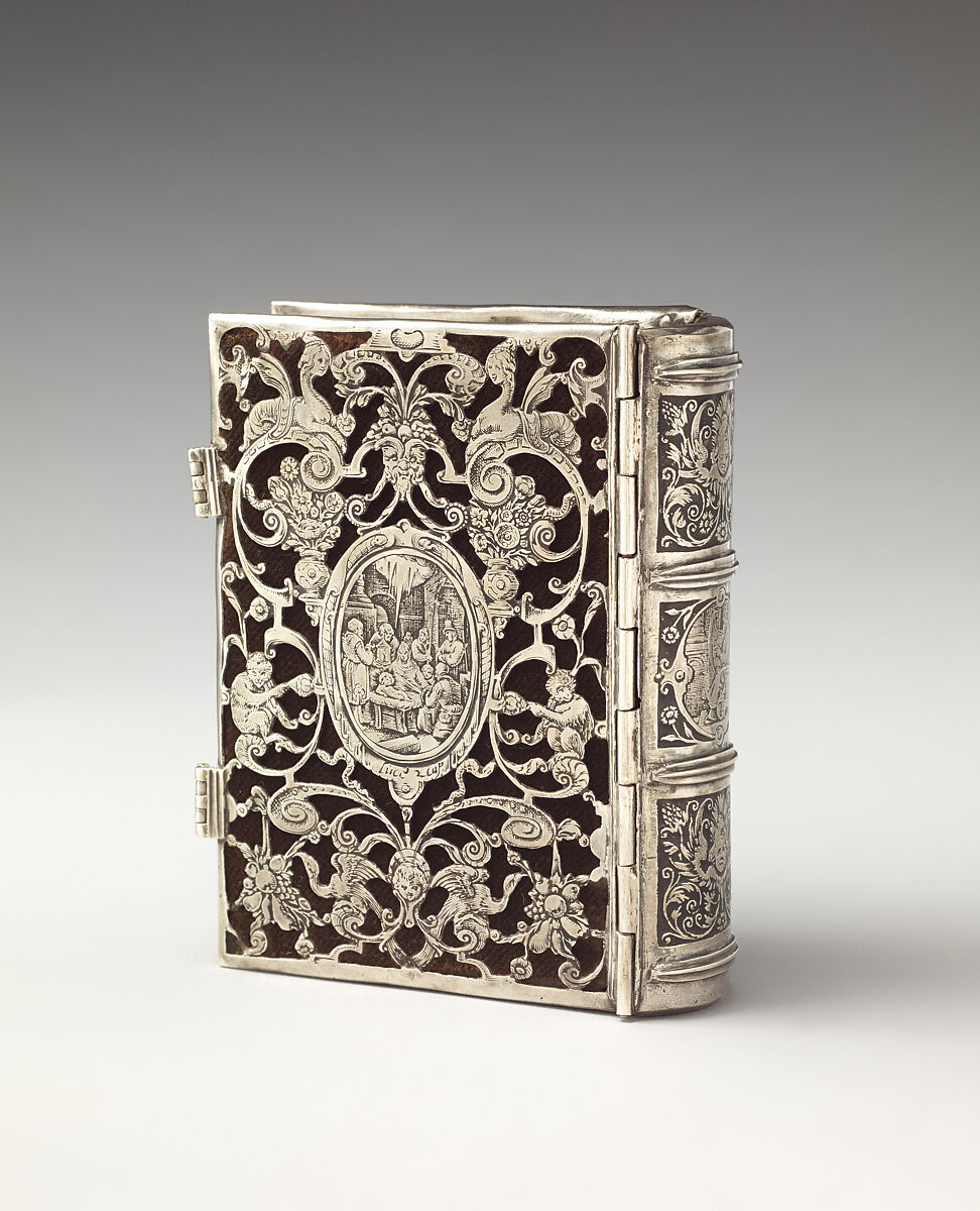 Book cover, Silver, lined with black velvet, containing a contemporary psalter, Dutch, possibly Amsterdam 
