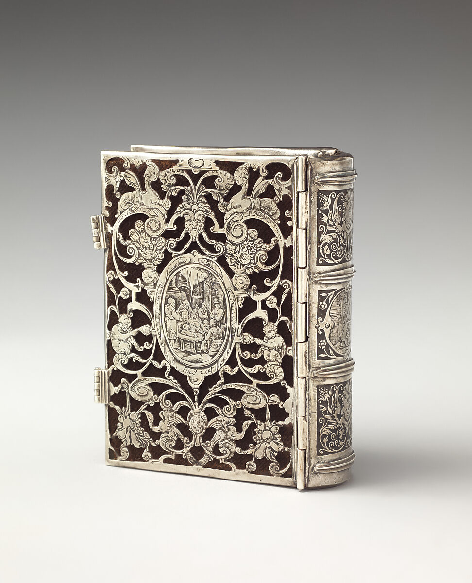 Book cover, Silver, lined with black velvet, containing a contemporary psalter, Dutch, possibly Amsterdam