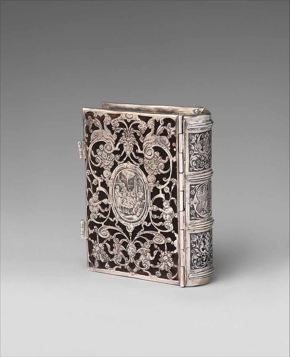 Book cover, Silver, lined with black velvet, containing a contemporary psalter, Dutch, possibly Amsterdam