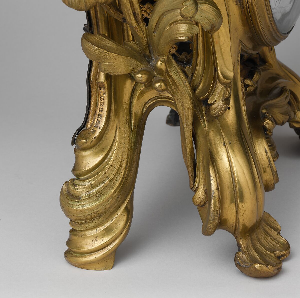 Mantel clock (pendule à console), Clockmaker: probably Jean-Philippe Gosselin (French, recorded as master in Paris 1717, died 1766), Case: bronze, formerly gilded, silvered or lacquered; dial: white enamel, with black numerals; movement: brass and steel, French, Paris