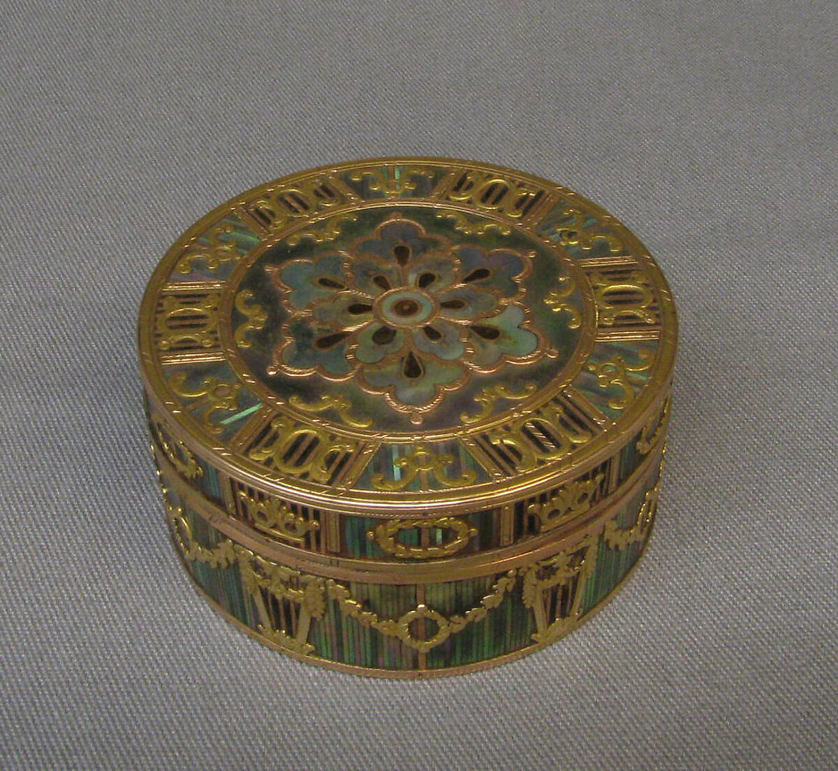 Box, Gold, mother-of-pearl, Austrian 