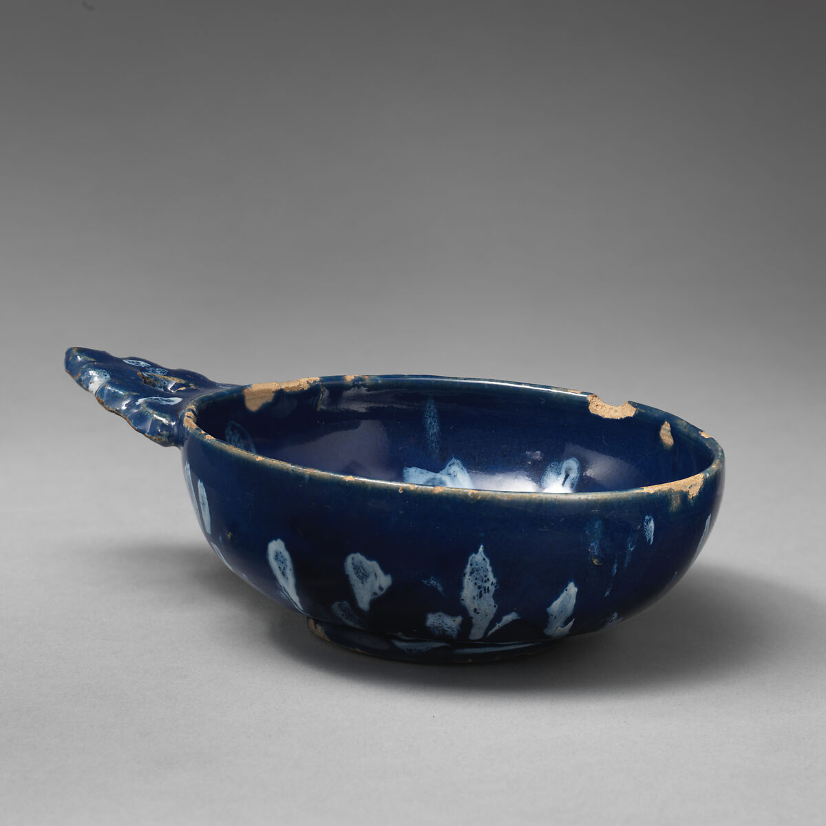 Bowl, Tin-glazed earthenware (delftware), British, Lambeth