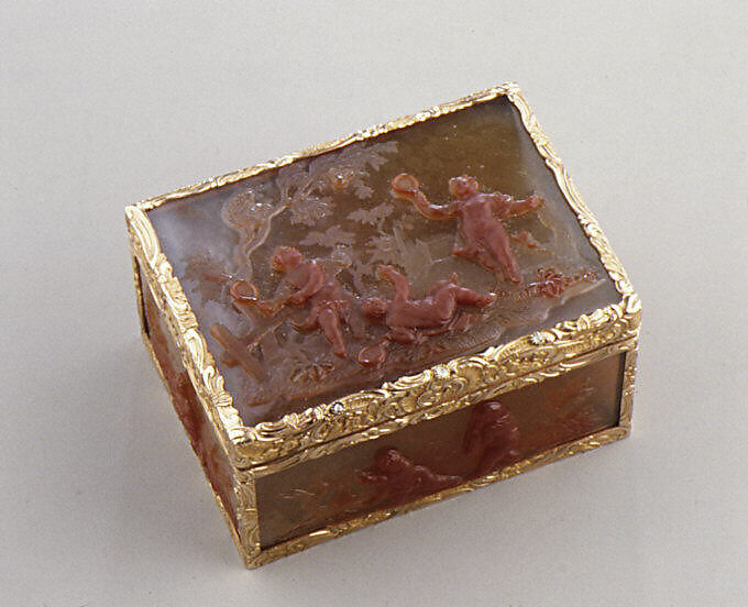 Snuffbox, Sardonyx, gold, diamonds, German 