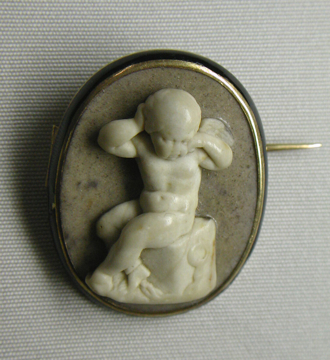 Cupid chained to a rock, Possibly engraved by Giovanni Pichler (Italian, Naples 1734–1791 Rome), Onyx and gold, Italian, probably Rome 