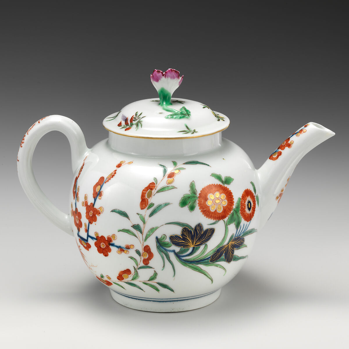 Teapot (part of a service), Worcester factory (British, 1751–2008), Soft-paste porcelain with enamel decoration and gilding, British, Worcester